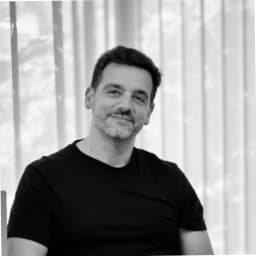 Carlos Chimeno — Gerente de E-Commerce en Grupo Mendizábal